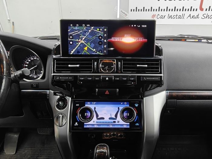 Магнитола для Toyota Land Cruiser 200 2007-2015 (климат на ШГУ) - RDL-LC200H-07-15-105 монитор 12.3" на Android 13, Быстрая, CarPlay, 4G SIM-слот