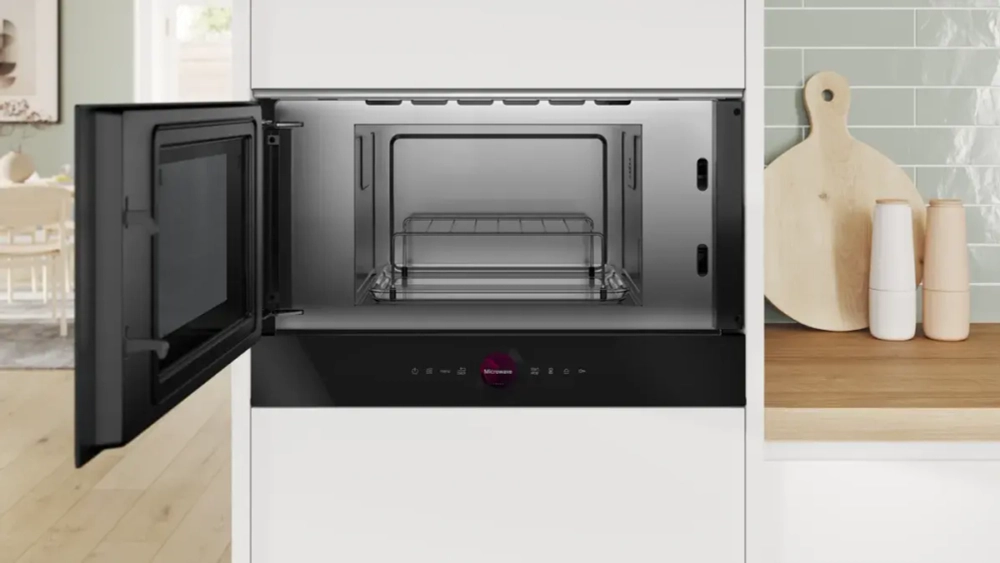 Встраиваемая микроволновая печь Bosch BEL7321B1