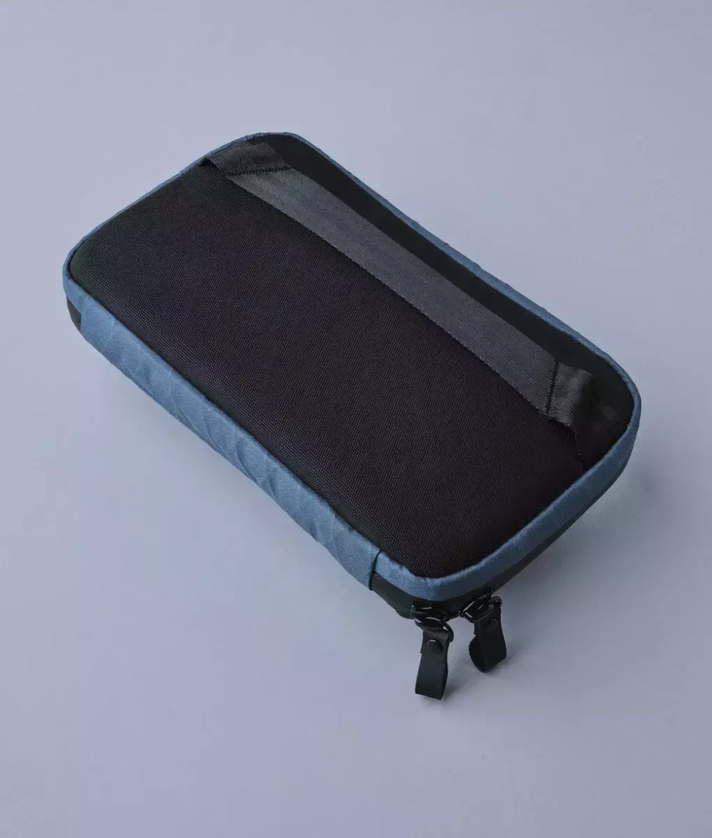 Сумка-несессер Alpaka Elements Tech Case Mini