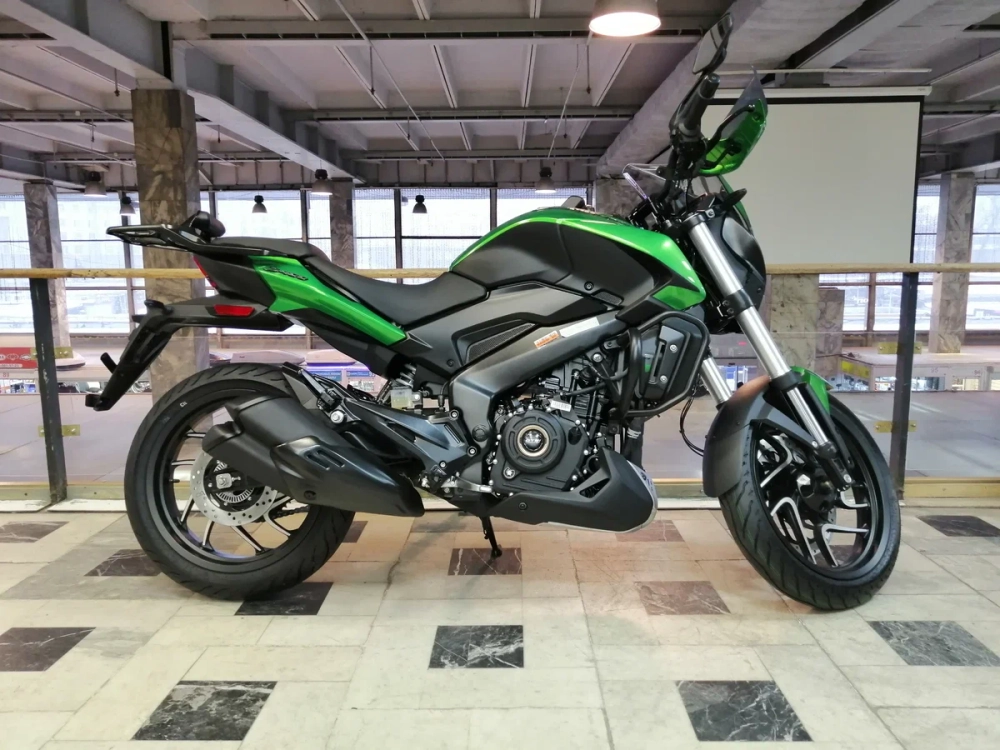 Мотоцикл Bajaj Dominar 400UG Touring зеленый (2026)