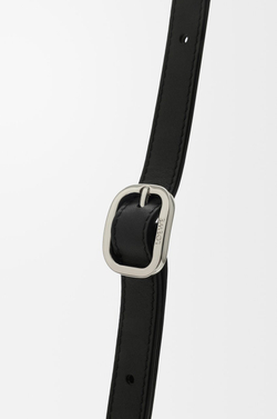 Loewe Средняя сумка Pescador из рафии и телячьей кожи, натуральный/черный