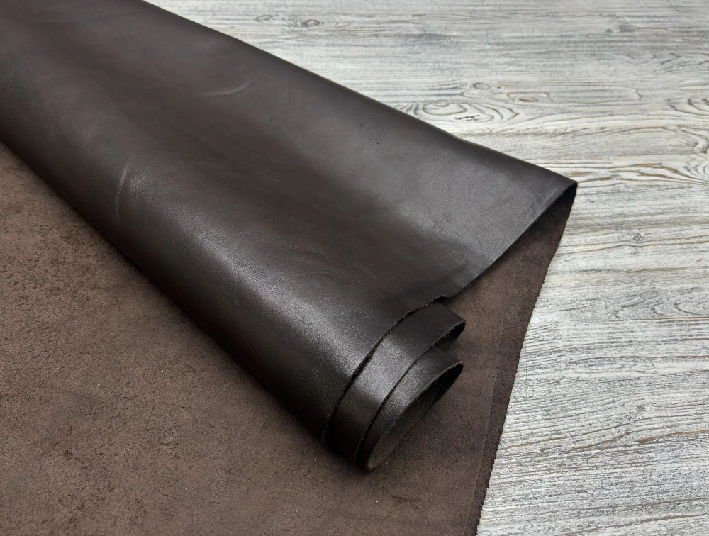 Кожа для сумок и рюкзаков в коричневом цвете Наппа цв. Коричневый / Nappa Wax Dark Brown