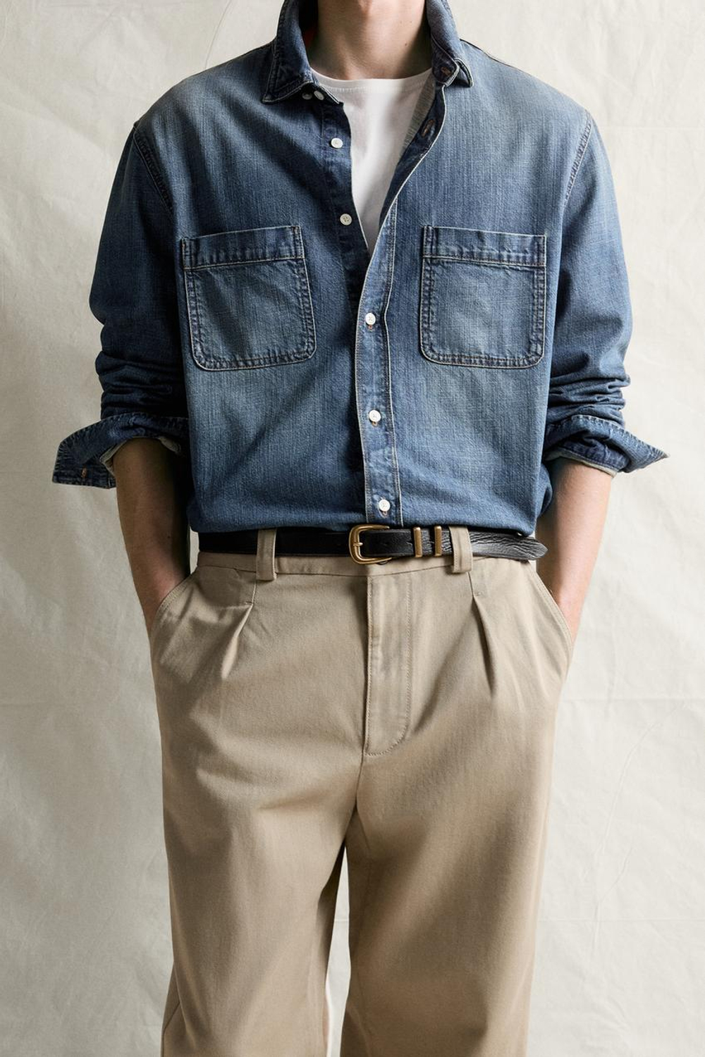 ZARA БРЮКИ ЧИНОС STRAIGHT FIT СО СКЛАДКАМИ, СЕРО-КОРИЧНЕВЫЙ