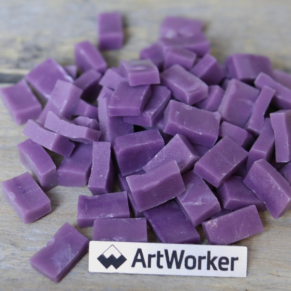 Крупный план фиолетовой смальты DK08 ArtWorker