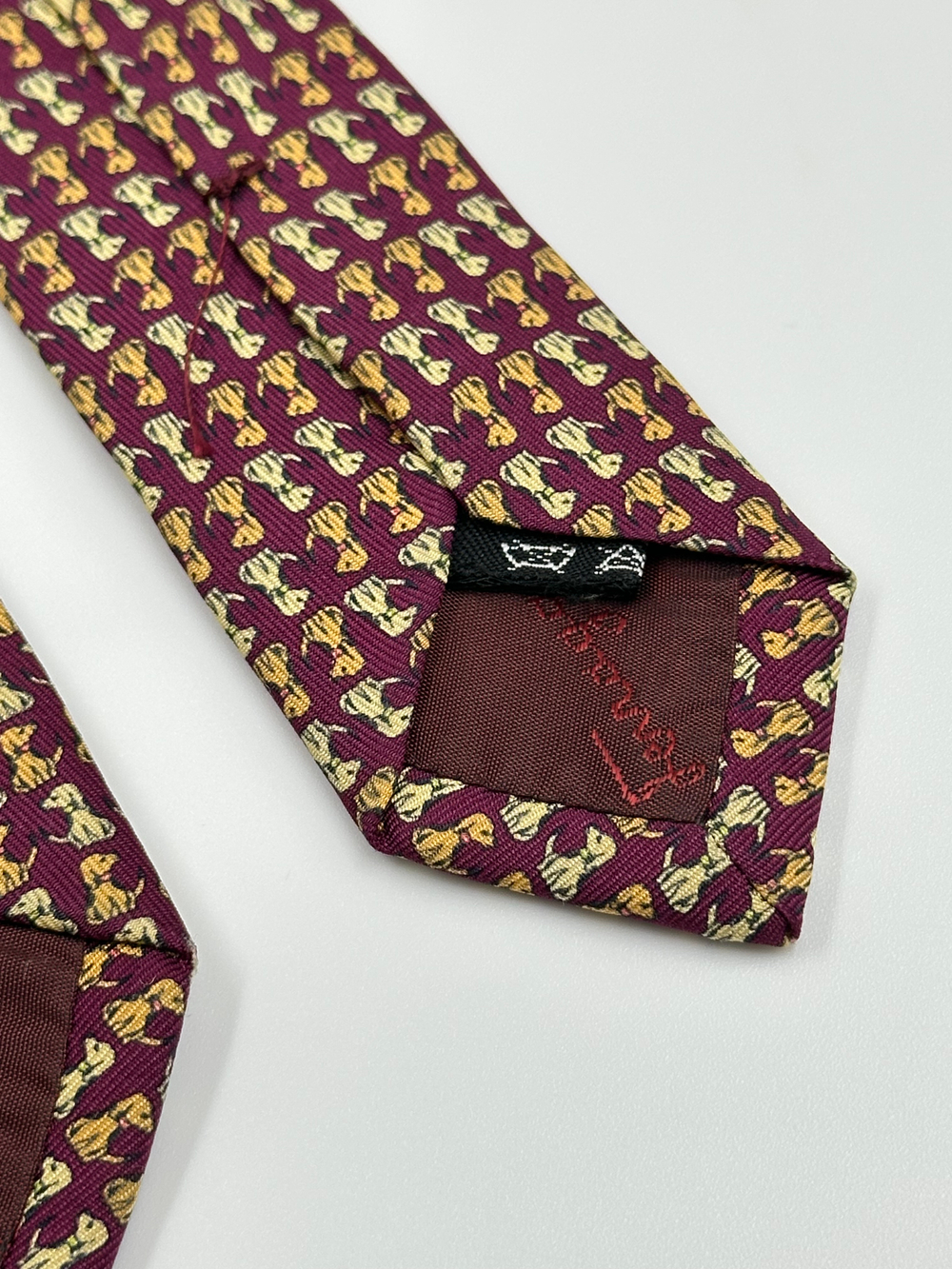 Галстук бордовый с собаками Salvatore Ferragamo