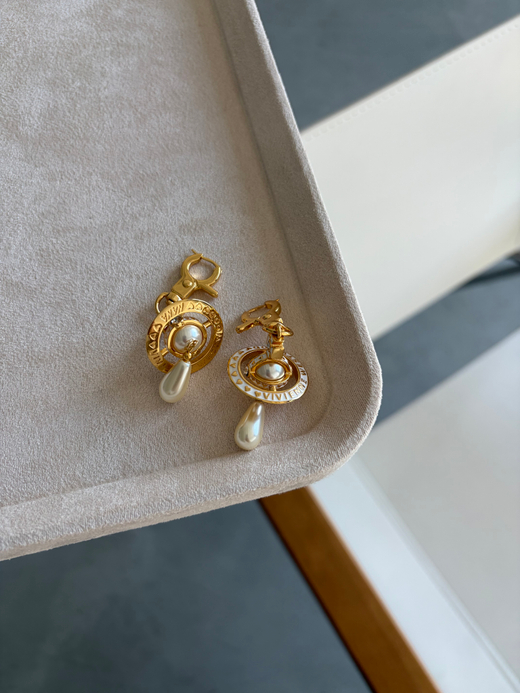 Крупные серьги Nana Vivienne Westwood