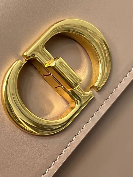 Сумка Dior 30 Montaigne Avenue бледно-розовый