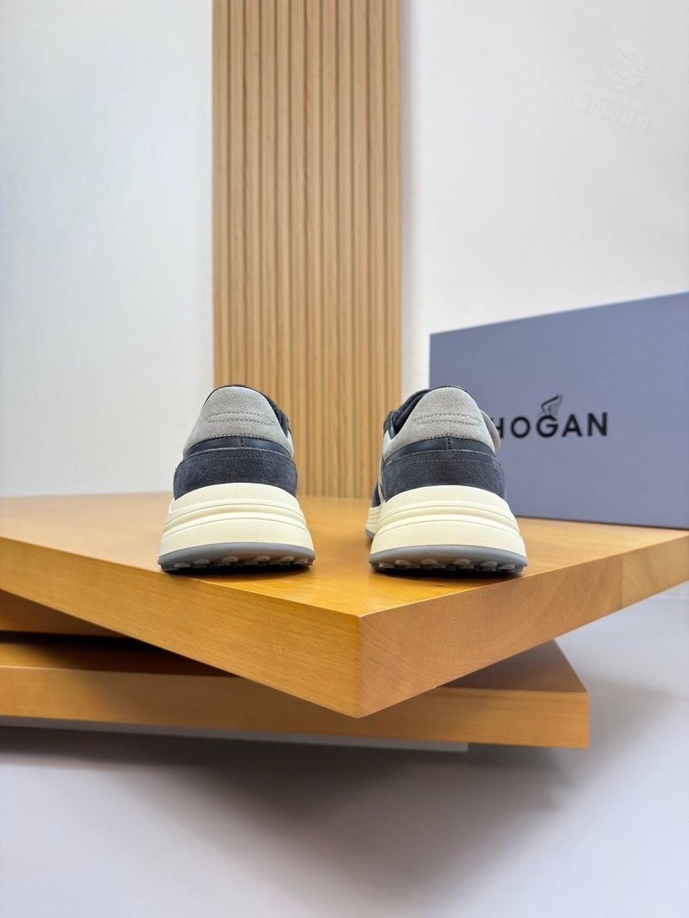 Кроссовки Hogan