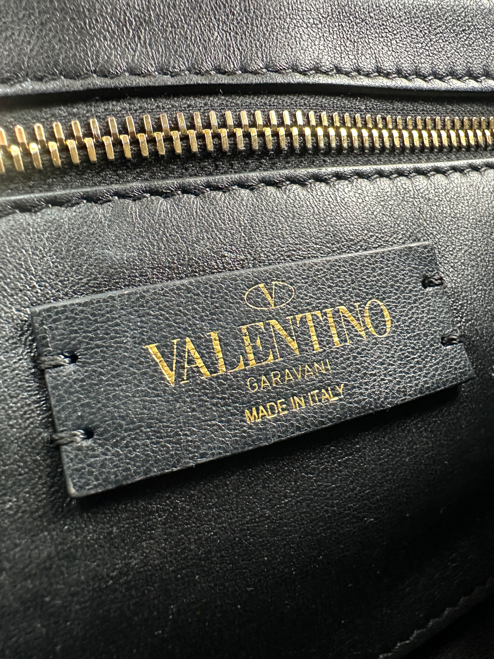 Сумка Valentino Garavani Roman Stud