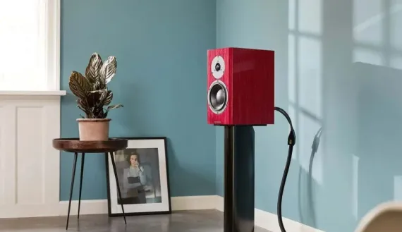 Dynaudio Special Forty Ebony Wave High Gloss