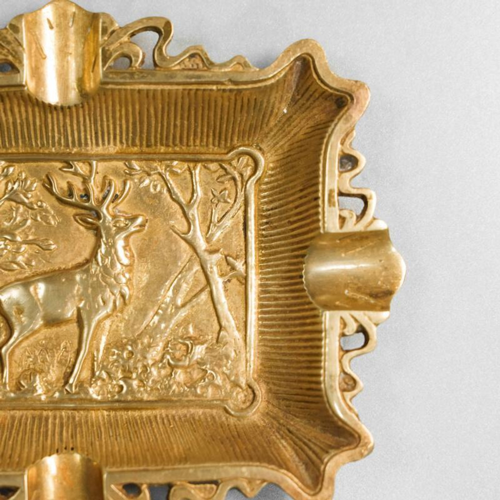 Винтажная латунная пепельница с оленем
