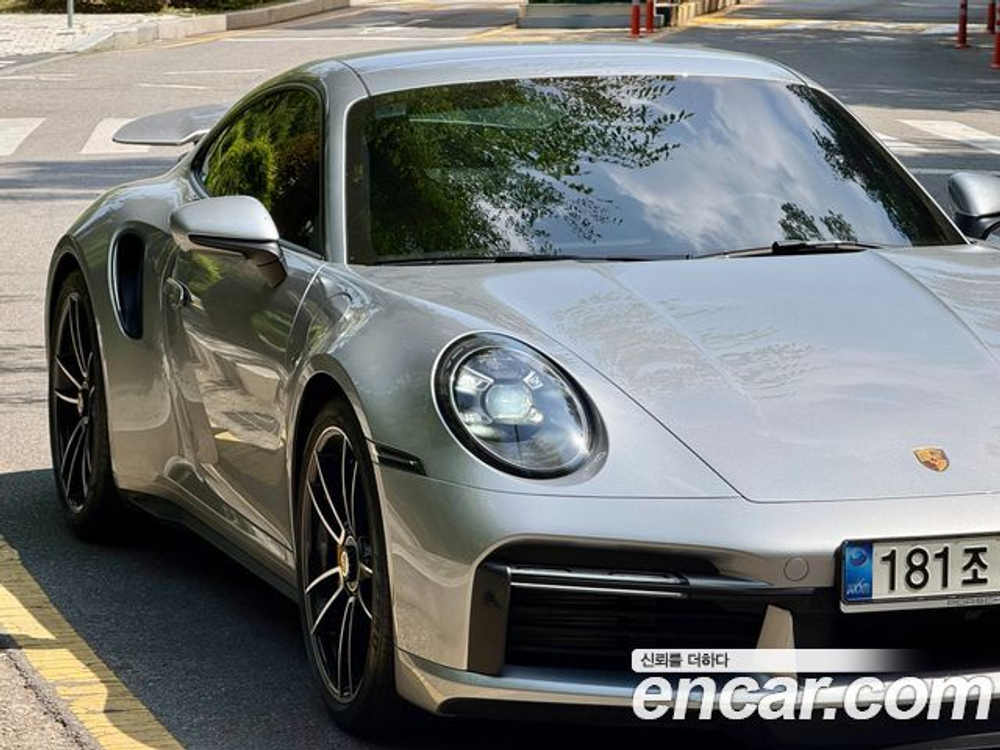 Porsche 911 Turbo S — 2021