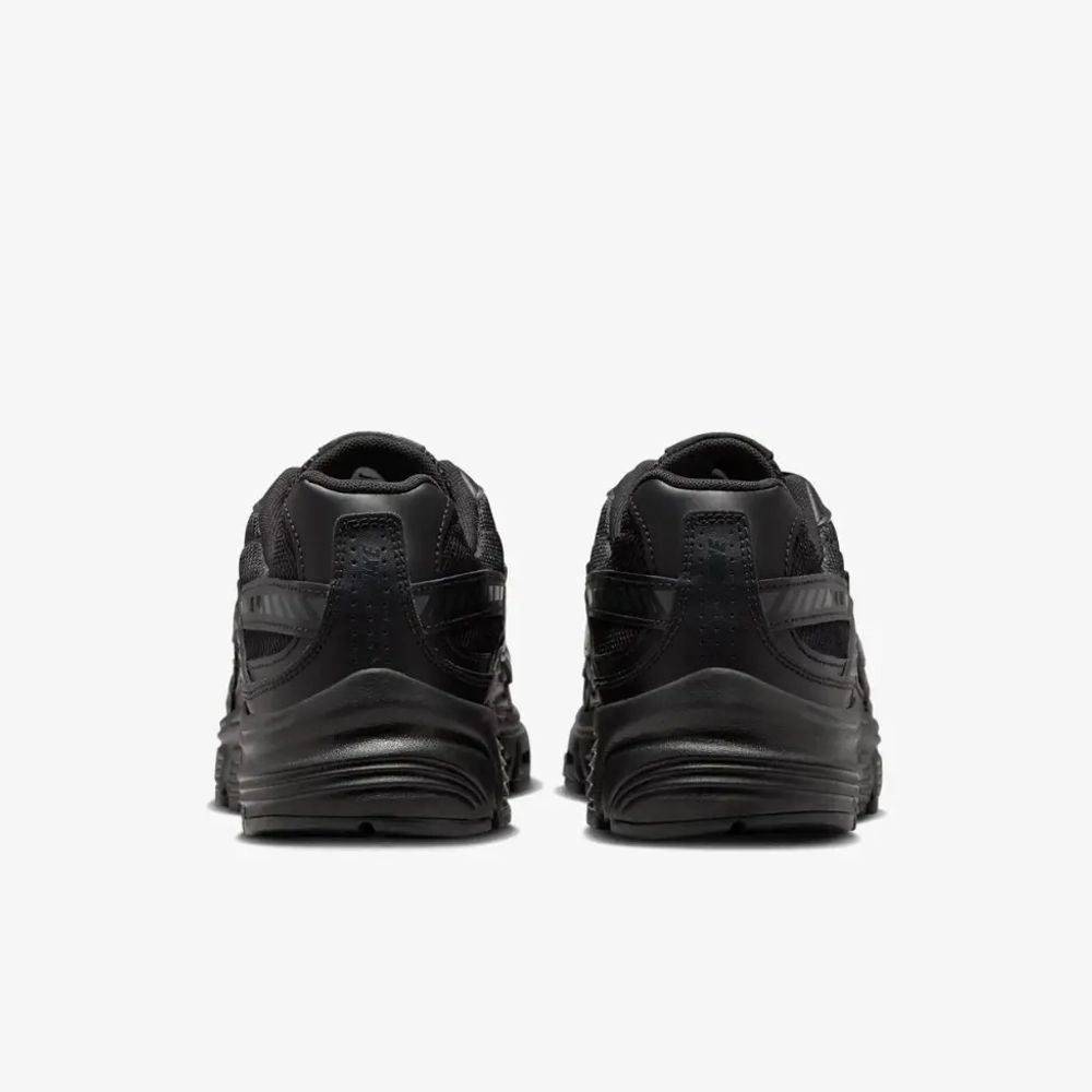 Кроссовки женские NIKE Initiator