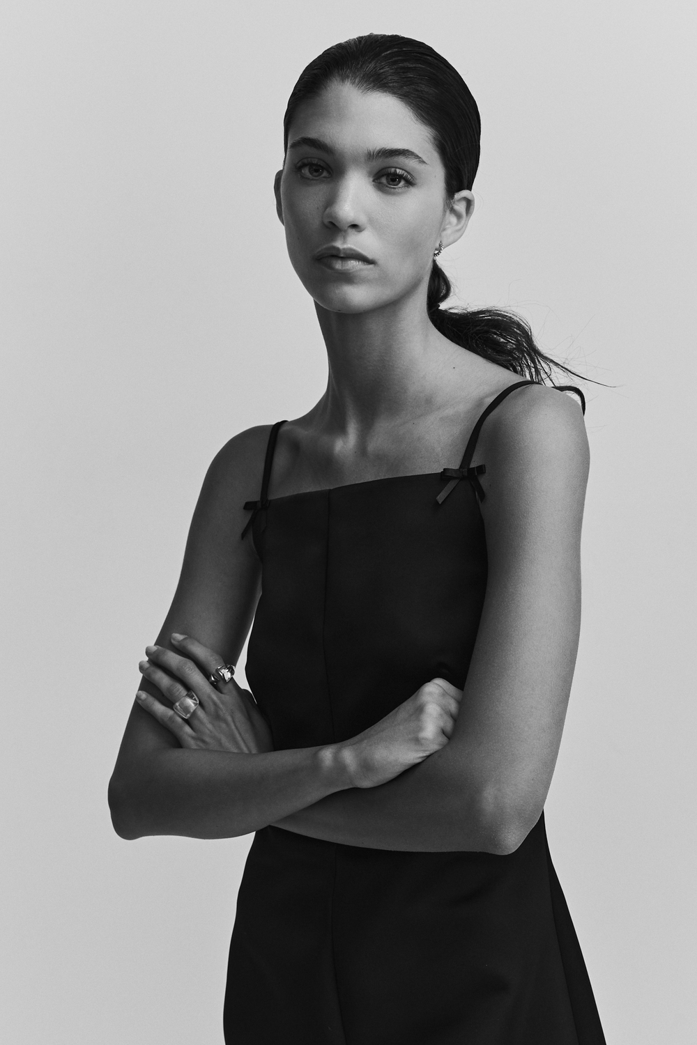 Атласное платье на бретелях — Чёрный - H&M