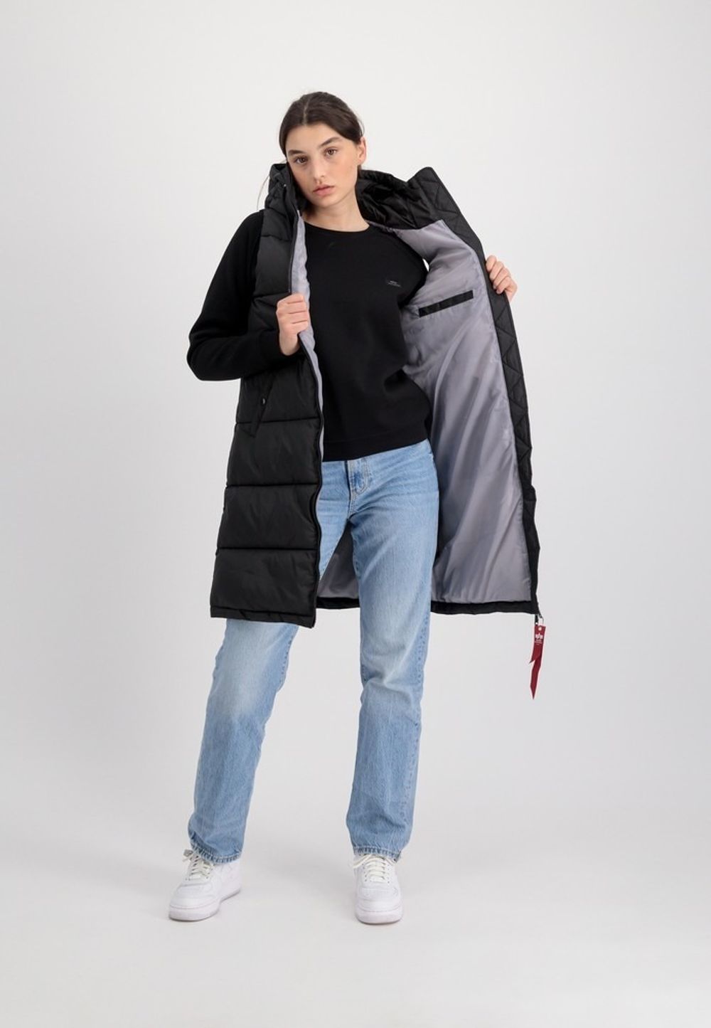 Жилет утепленный женский ALPHA INDUSTRIES Long Puffer Vest