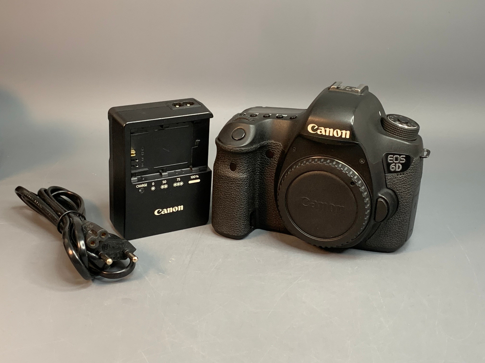 Canon EOS 6D 135.863 Кадров немного засвечивает кадры