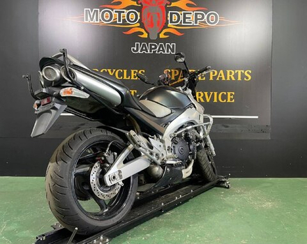 Suzuki GSR400 2008