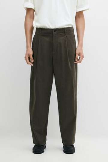 Massimo Dutti Брюки-бананы с защипами, хаки