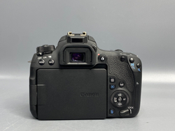 Canon EOS 77D 12.000 кадров