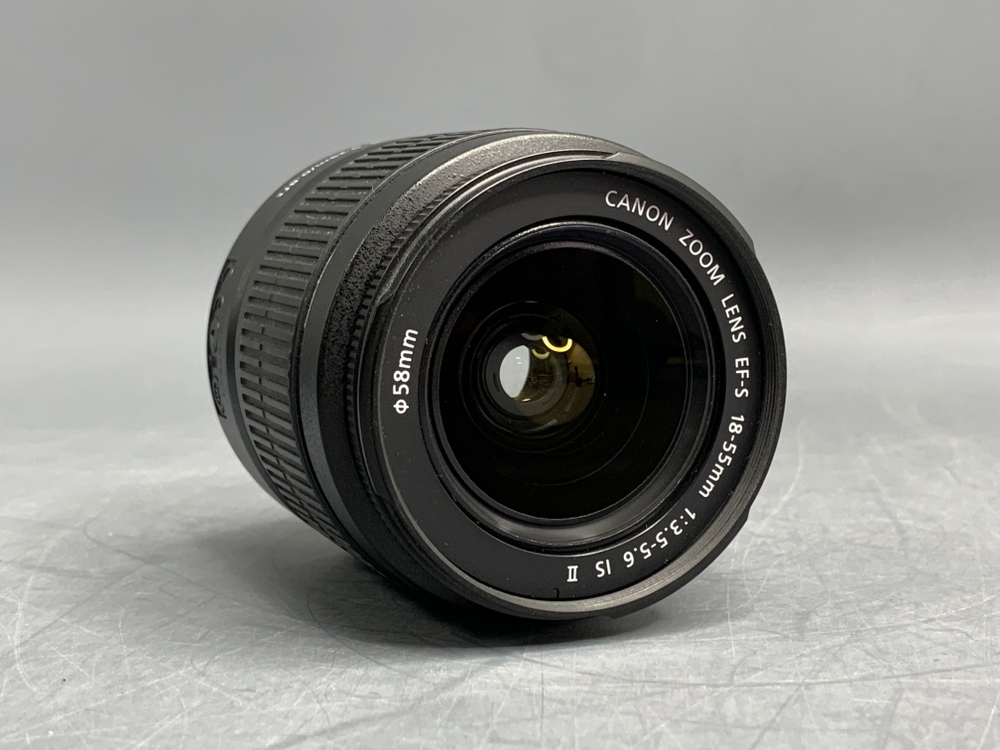 Canon 1100D kit 18-55mm 3.5-5.6 6.820 Кадров