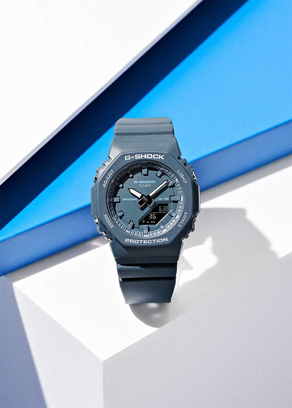 Часы Casio GMA-P2100BA-2A