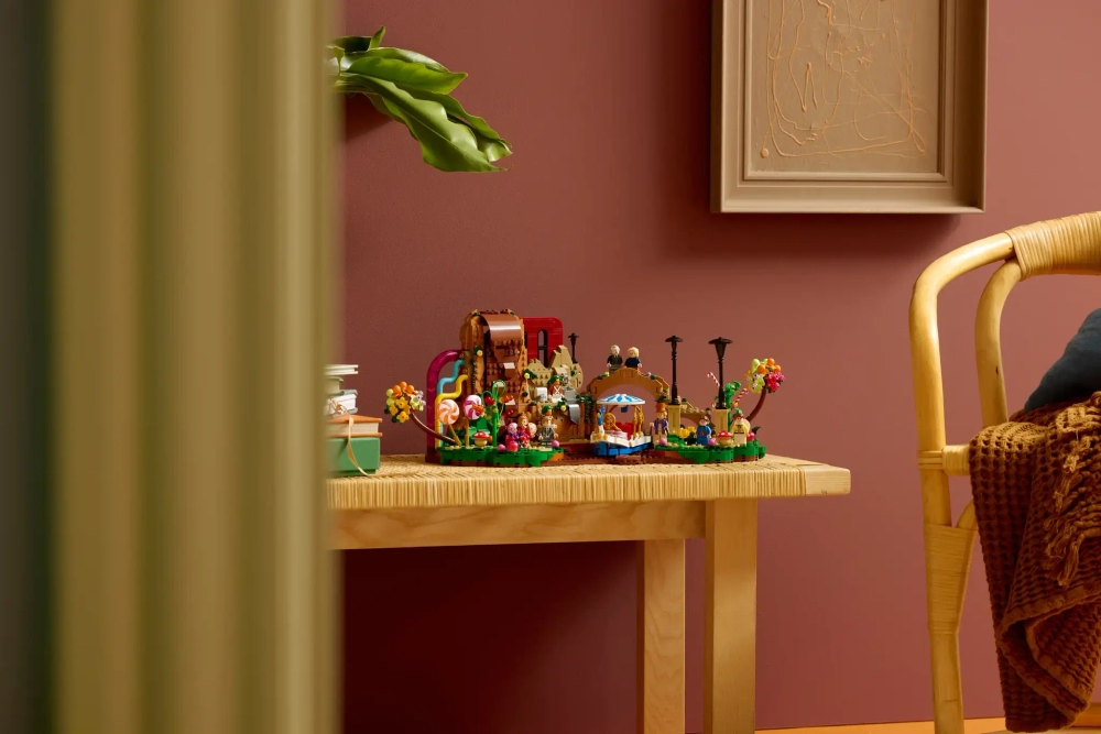 Конструктор LEGO Ideas 21360 Вилли Вонка и шоколадная фабрика
