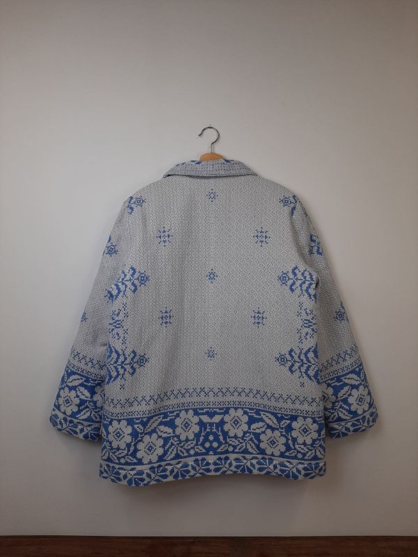 Куртка с Вышивкой на Кармане / White-Blue Jacket бело-синяя - фото 9