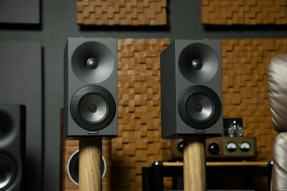Amphion Argon1 Walnut