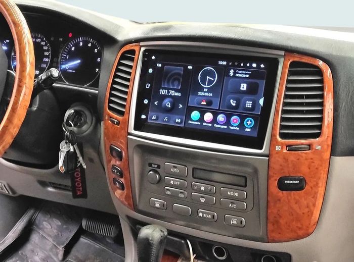 Магнитола для Toyota Land Cruiser 100, Lexus LX470 2002-2007 (экран климата снизу) - Parafar PF450LUX1RN2K на Android 13, Быстрая, QLED+2K, CarPlay, 4G SIM-слот