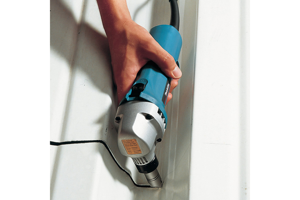 Высечные ножницы Makita JN 1601