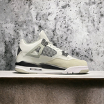 Nike Air Jordan 4 • Military Black
