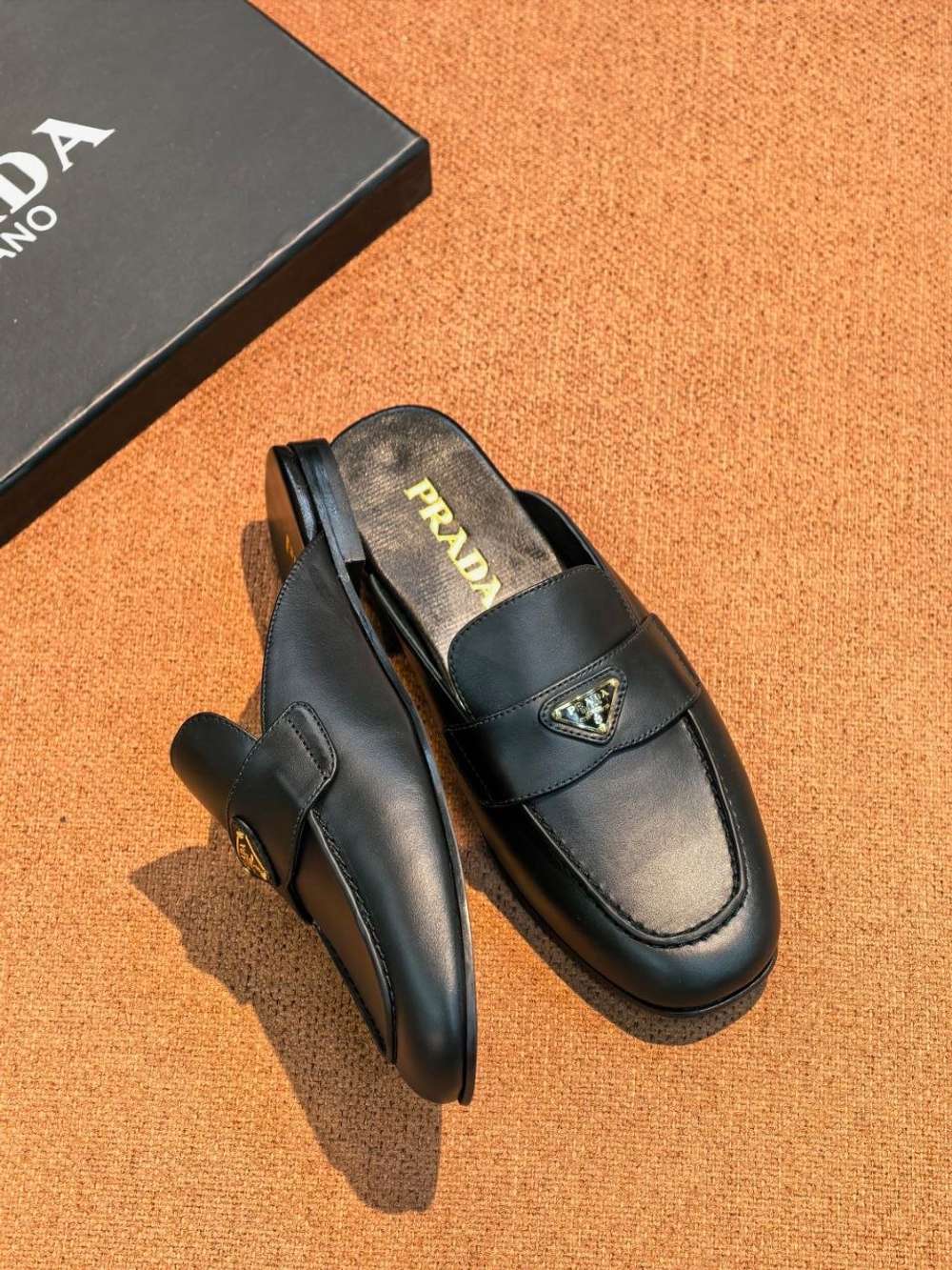 Мюли Prada