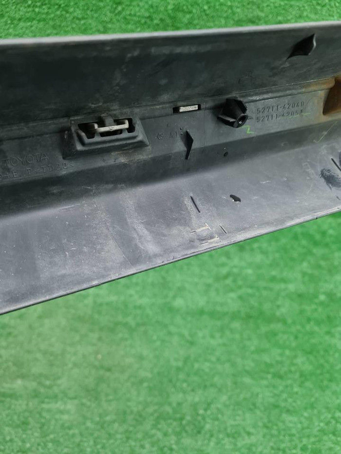 Накладка переднего бампера Toyota RAV4 CA40 12-15
