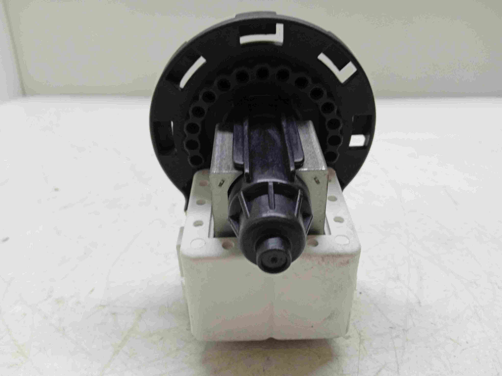 WKB61021PTMA кт301 Сливной насос стиральной машины Beko WKB61021PTMA б/у