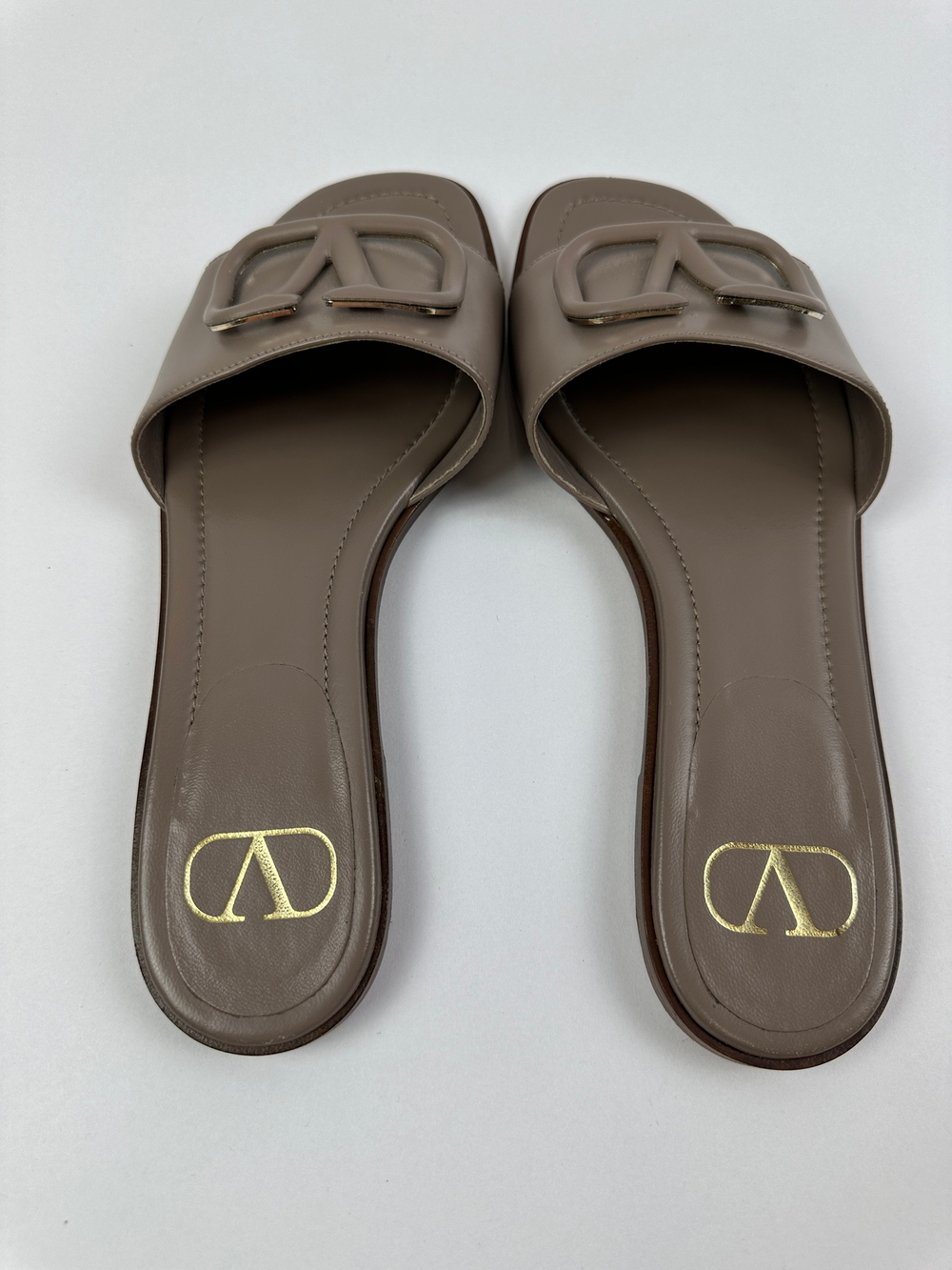 Шлепки Valentino