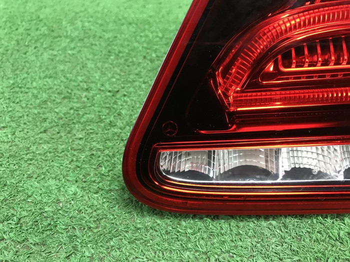 Фонарь правый внутренний Mercedes E W212 (13-16)