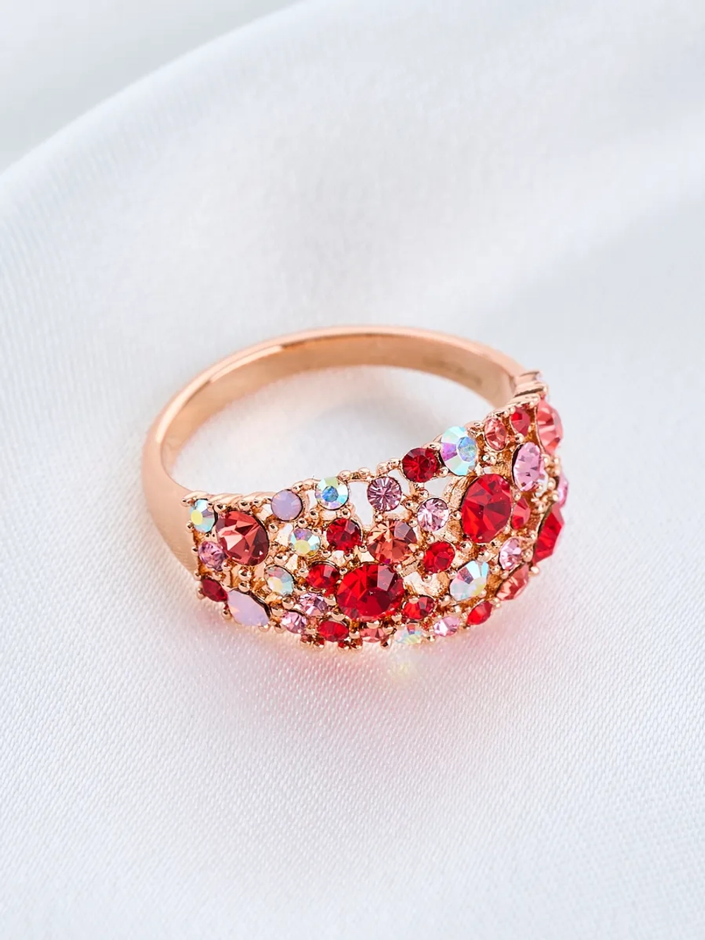 Позолоченное кольцо Россыпь из красных камней Swarovski