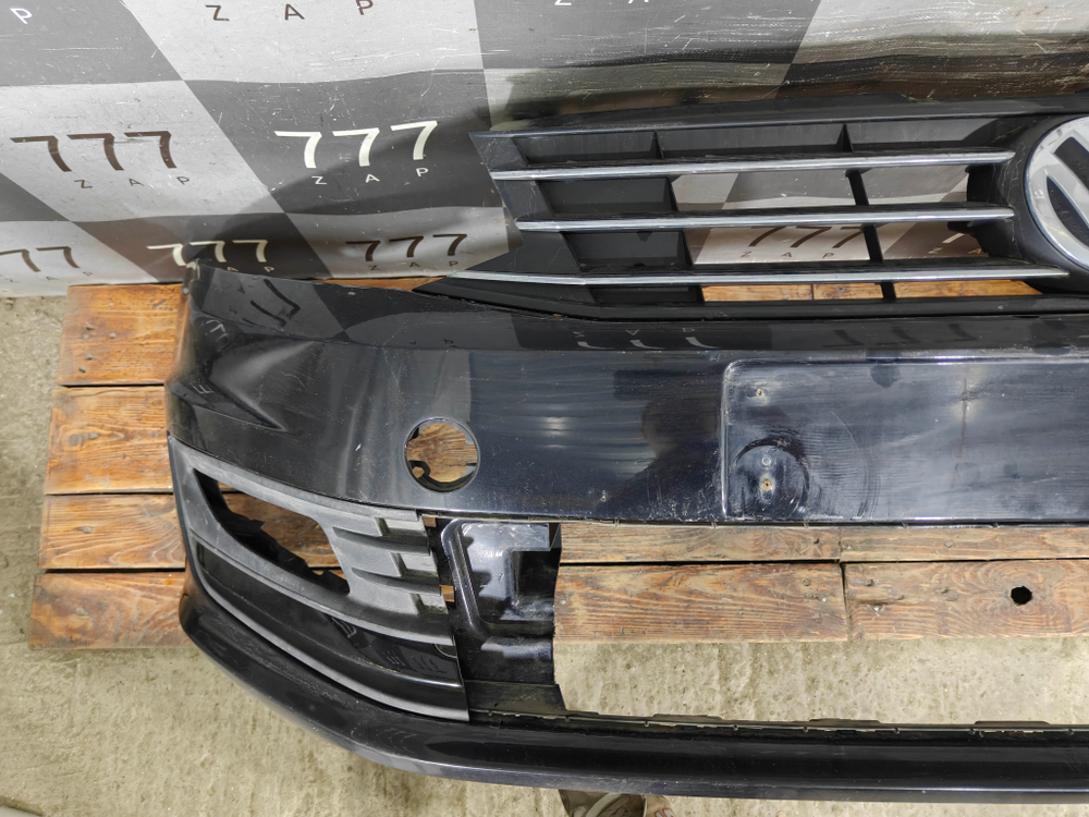 Бампер передний + решетка радиатора Volkswagen Polo 5 15-20 Б/У Оригинал 6RU807221AGRU