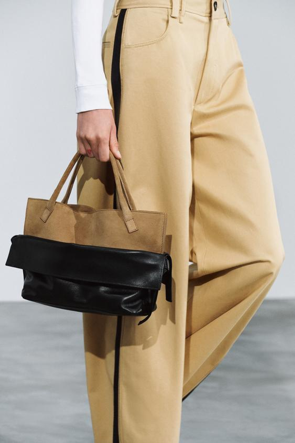 ZARA КОЖАНАЯ СУМКА С КЛАПАНОМ, ЧЕРНЫЙ