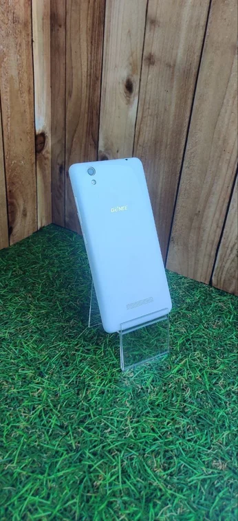 Highscreen Prime L 2/16Gb белый (Витринный)