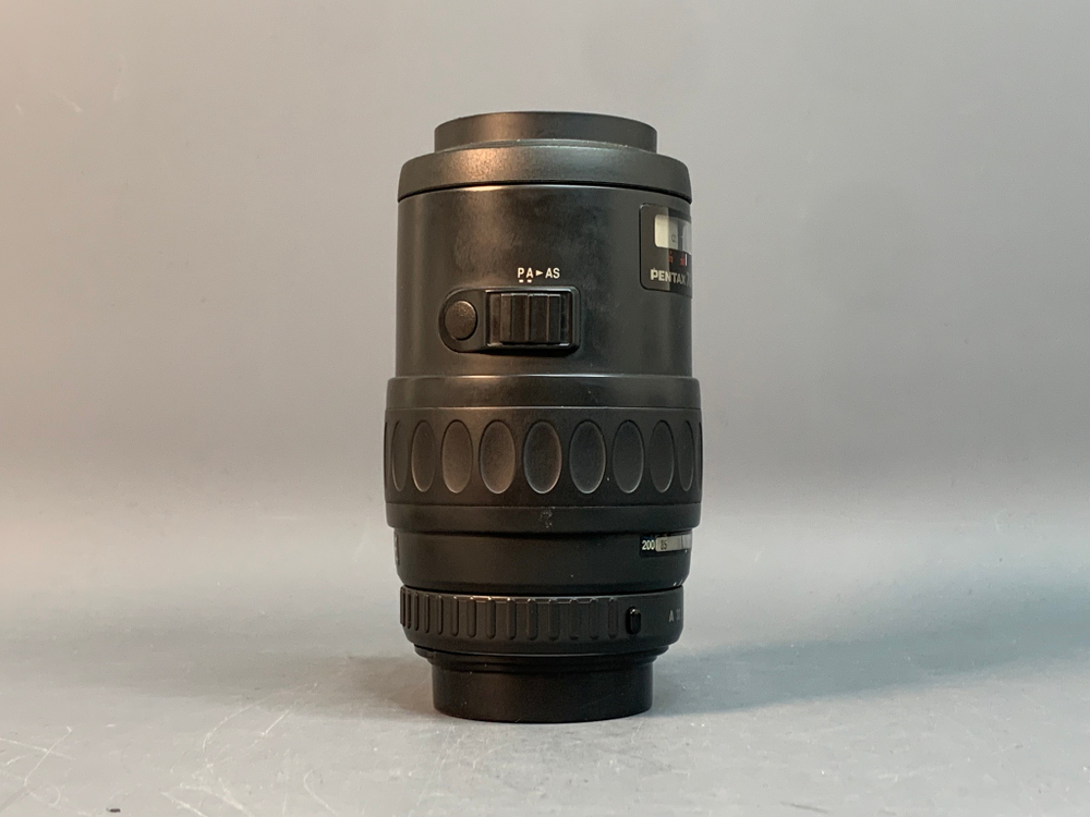 Pentax-F 70-200mm f/4-5.6