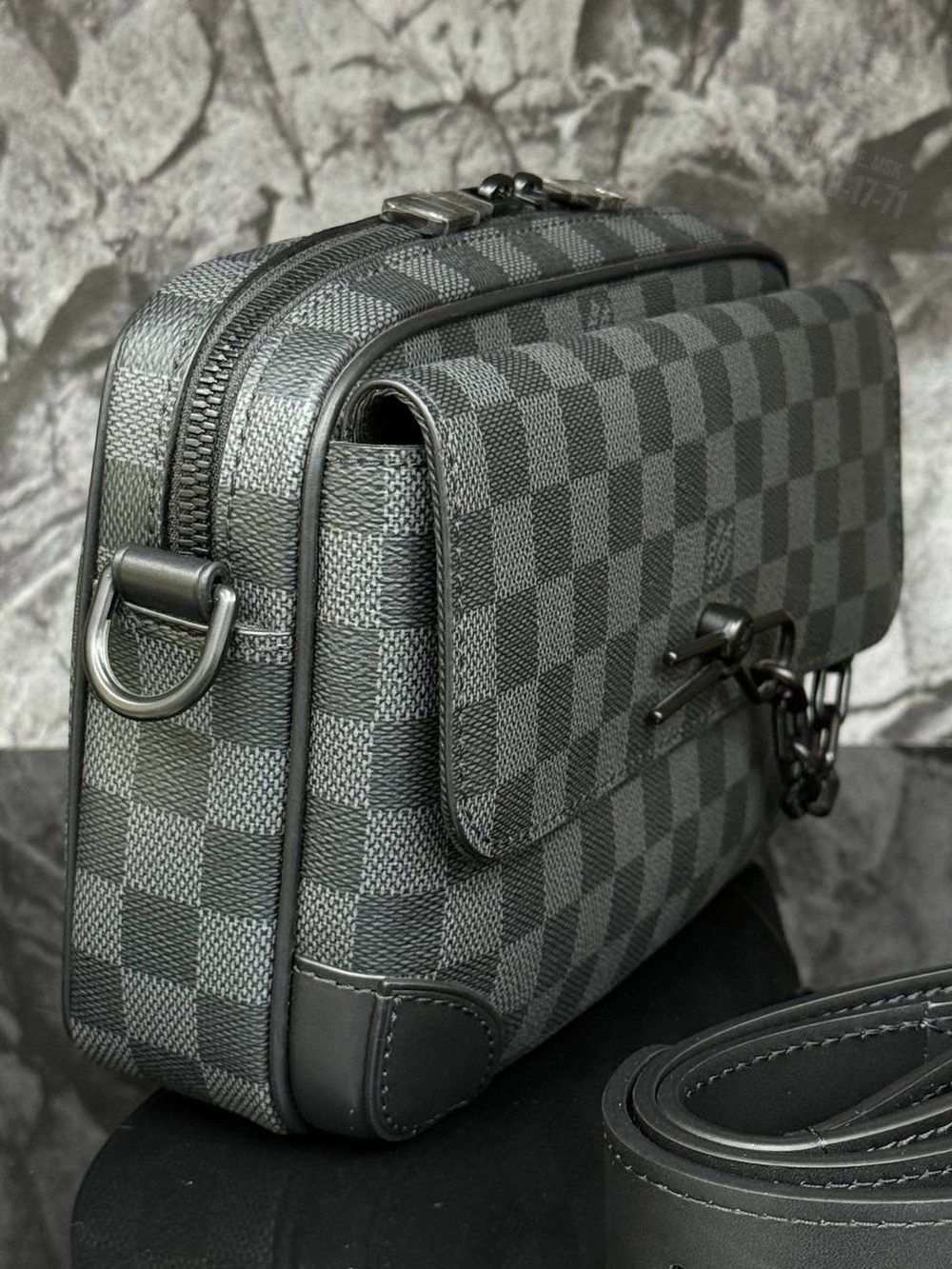 Сумка через плечо Louis Vuitton