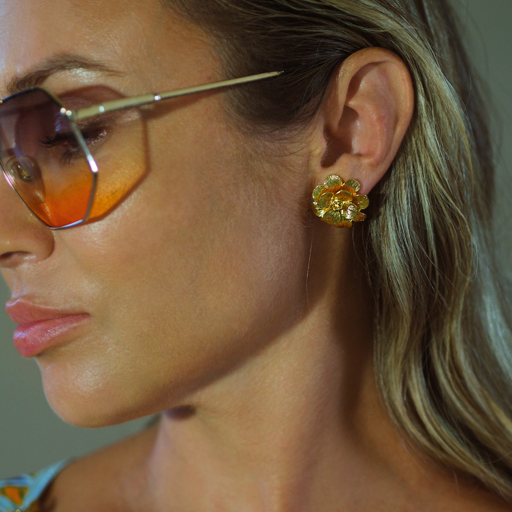 flower stud