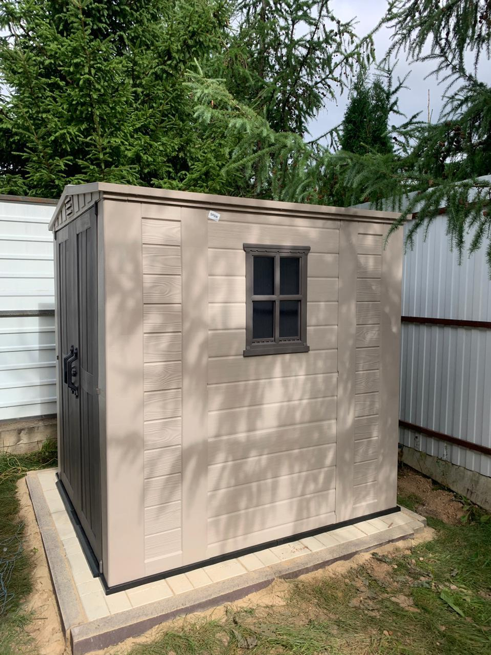 Пластиковый хозблок Keter Factor 6x6