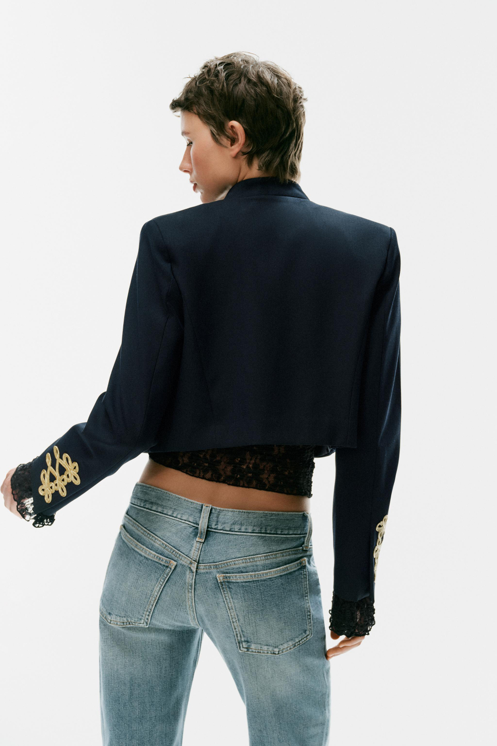 ZARA УКОРОЧЕННЫЙ БЛЕЙЗЕР С ЗАСТЕЖКАМИ-КЛЕВАНТ, МОРСКОЙ ТЕМНО-СИНИЙ