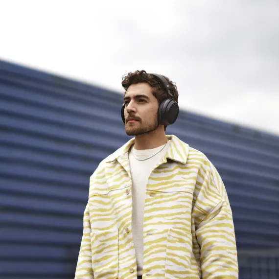 Sennheiser Momentum 4 Wireless Black