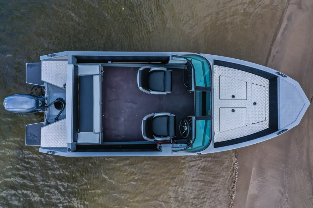Катер Volzhanka 50 Fish