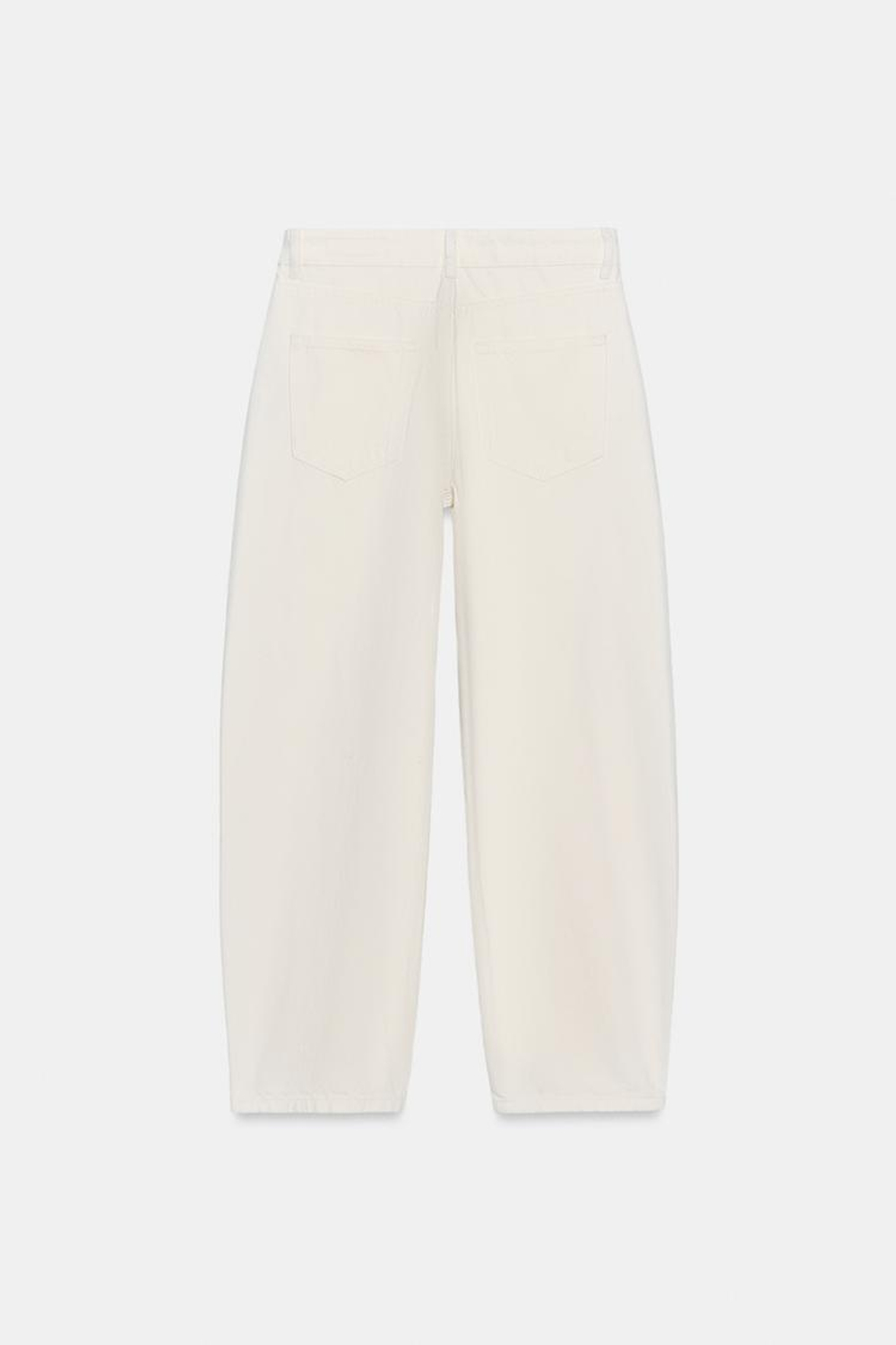ZARA ЗАУЖЕННЫЕ ДЖИНСЫ СО СРЕДНЕЙ ПОСАДКОЙ — ZW COLLECTION, БЕЛЫЙ
