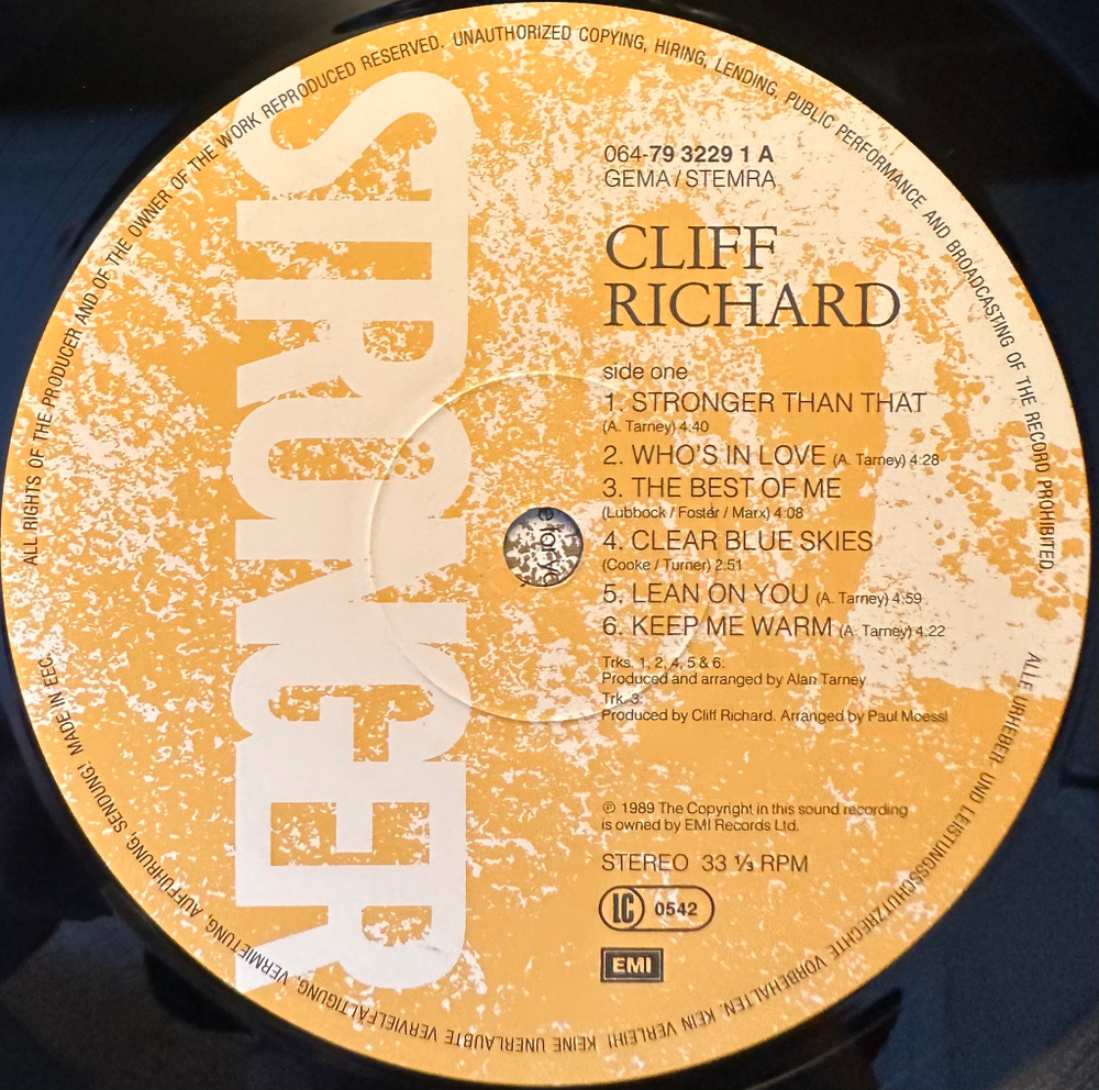 Cliff Richard - Stronger (Европа 1989г.)