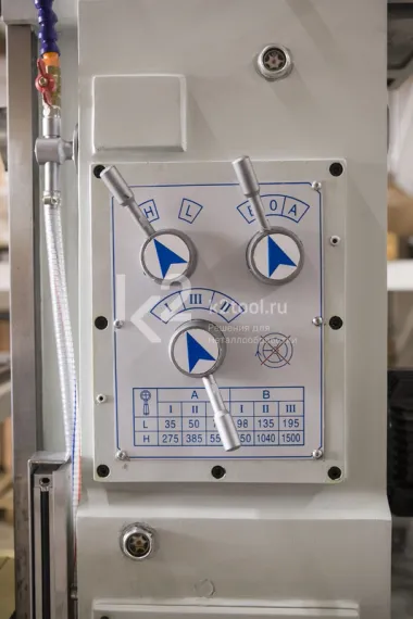 Широкоуниверсальный фрезерный станок STALEX MUF150 Servo